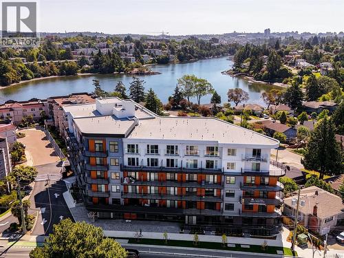 505 1075 Tillicum Rd  Esquimalt, BC V9A 2A4