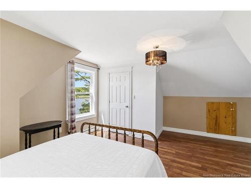 1069 105 Rte, Fredericton, NB 