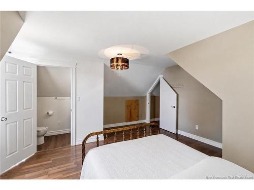 1069 105 Rte, Fredericton, NB 