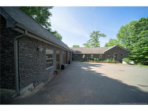 1069 105 Rte, Fredericton, NB 