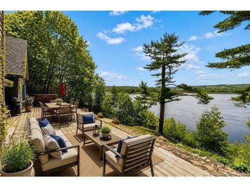 1069 105 Rte, Fredericton, NB 