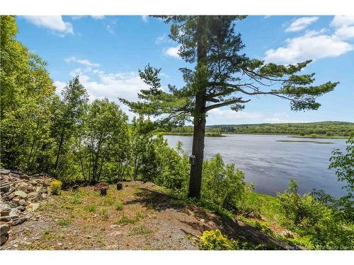 1069 105 Rte, Fredericton, NB 