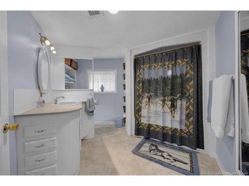 409 Damascus Rd, Hampton, NB 