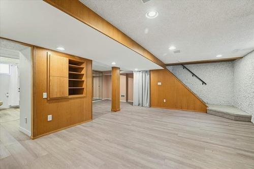 11 Pawnee Bay, Winnipeg, MB 