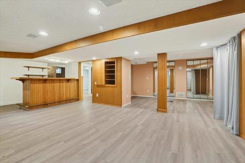 11 Pawnee Bay, Winnipeg, MB 