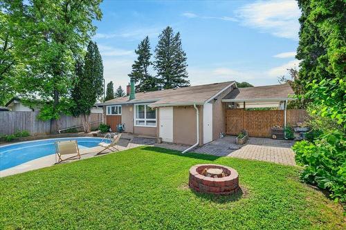 11 Pawnee Bay, Winnipeg, MB 