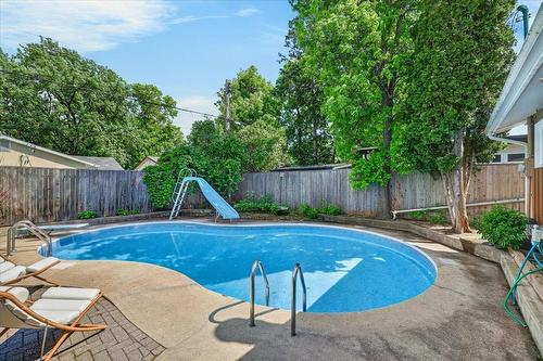 11 Pawnee Bay, Winnipeg, MB 