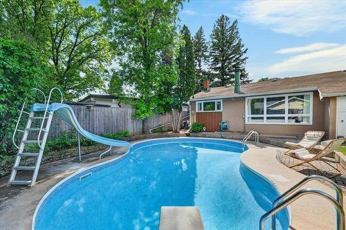 11 Pawnee Bay, Winnipeg, MB 