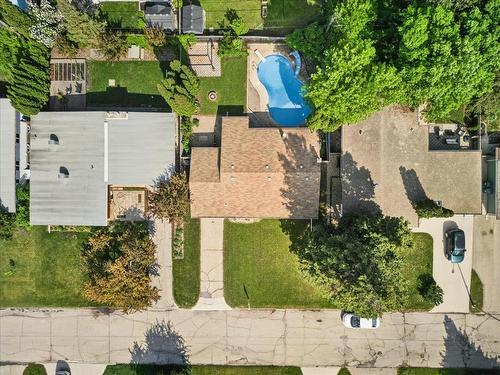 11 Pawnee Bay, Winnipeg, MB 