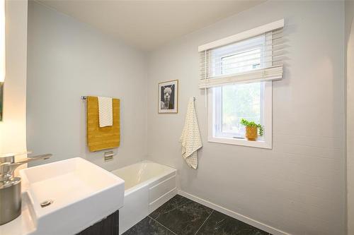 147 Matheson Avenue E, Winnipeg, MB 