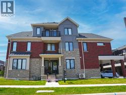 9 CROWN Gate Oakville, ON L6M 0W8