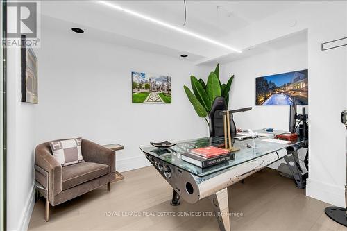 606 - 6 Jackes Avenue, Toronto, ON 