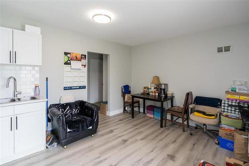 853 Bannatyne Avenue, Winnipeg, MB 