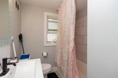 853 Bannatyne Avenue, Winnipeg, MB 