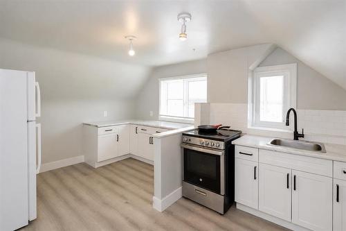 853 Bannatyne Avenue, Winnipeg, MB 