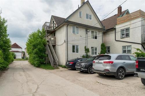 853 Bannatyne Avenue, Winnipeg, MB 