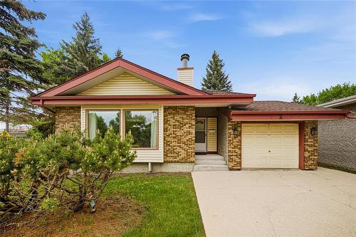 2 High Point Drive  Winnipeg, MB R2G 3T9