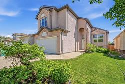 52 Wildfire Drive  Winnipeg, MB R3X 2B5