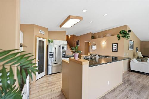 52 Wildfire Drive, Winnipeg, MB 