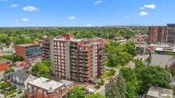 403-80 Av. Lorne Saint-Lambert, QC J4P 3R6