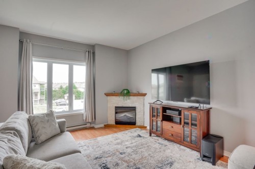 Living Room - 4-96 Rue Du Stratus, Gatineau (Hull), QC 
