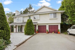 877 Admirals Rd Esquimalt, BC V9A 2P1