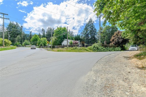 2 Drake Rd, Salt Spring, BC 