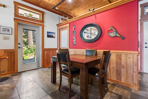 30 Baikie Dr, Campbell River, BC 