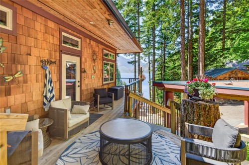 30 Baikie Dr, Campbell River, BC 