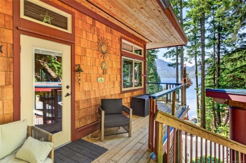30 Baikie Dr, Campbell River, BC 