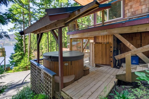 30 Baikie Dr, Campbell River, BC 