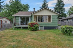 674 Thulin St Campbell River, BC V9W 2L3