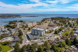 #206-916 Lyall St Esquimalt, BC V9A 5E6