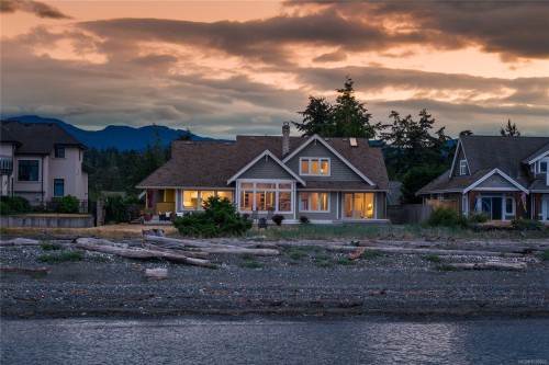 959 Mcfeely Dr, Qualicum Beach, BC 