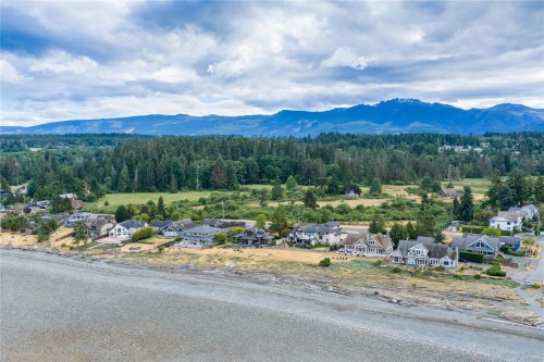 959 Mcfeely Dr, Qualicum Beach, BC 
