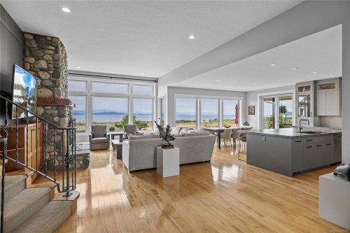 959 Mcfeely Dr, Qualicum Beach, BC 
