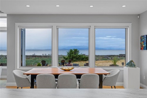 959 Mcfeely Dr, Qualicum Beach, BC 