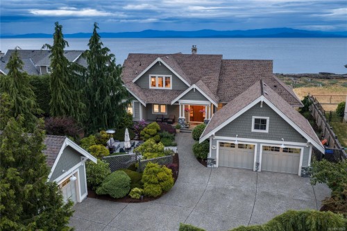 959 Mcfeely Dr, Qualicum Beach, BC 