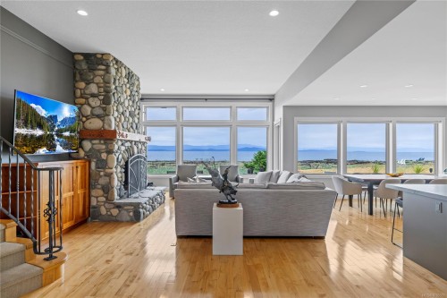 959 Mcfeely Dr, Qualicum Beach, BC 