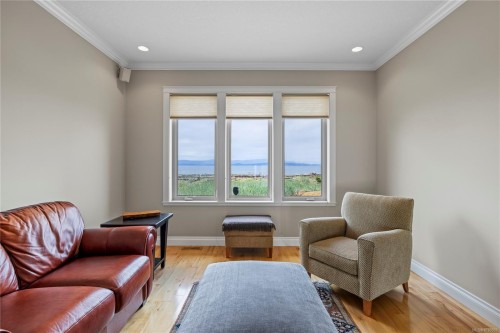 959 Mcfeely Dr, Qualicum Beach, BC 