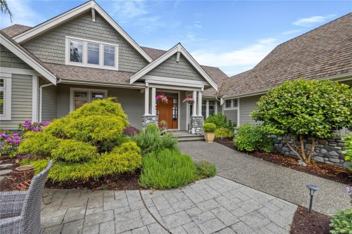 959 Mcfeely Dr, Qualicum Beach, BC 