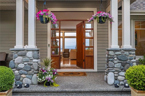 959 Mcfeely Dr, Qualicum Beach, BC 