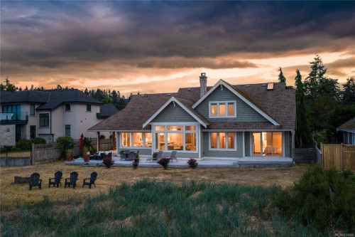 959 Mcfeely Dr, Qualicum Beach, BC 