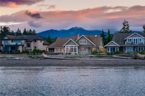 959 Mcfeely Dr, Qualicum Beach, BC 