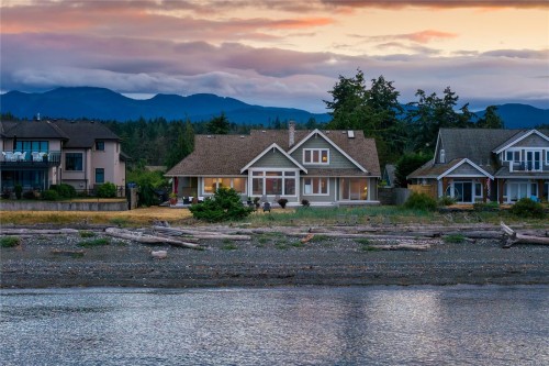 959 Mcfeely Dr, Qualicum Beach, BC 