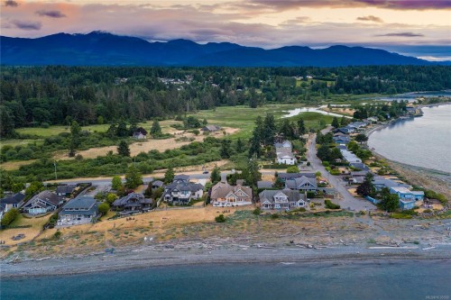 959 Mcfeely Dr, Qualicum Beach, BC 