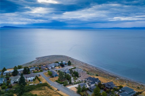 959 Mcfeely Dr, Qualicum Beach, BC 