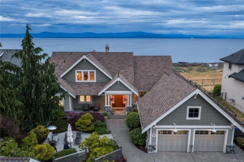 959 Mcfeely Dr, Qualicum Beach, BC 