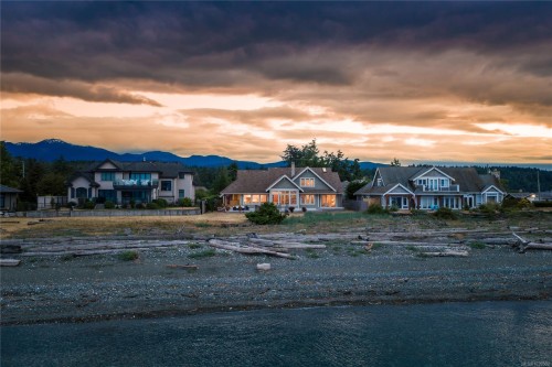 959 Mcfeely Dr, Qualicum Beach, BC 