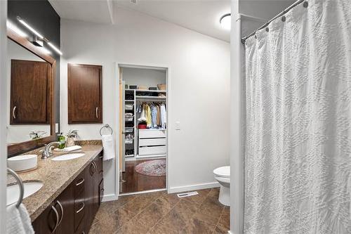 804 Holly Ave, Winnipeg, MB 